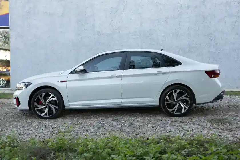Volkswagen Vento 2.0 Tsi Gli 211Cv App Connect + Nav 2023 - foto 5