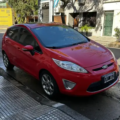 Ford Fiesta Kinetic 2012 - foto 1
