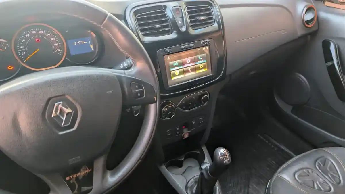 Renault Sandero Stepway 1.6 Privilege 105Cv 2017 - foto 2