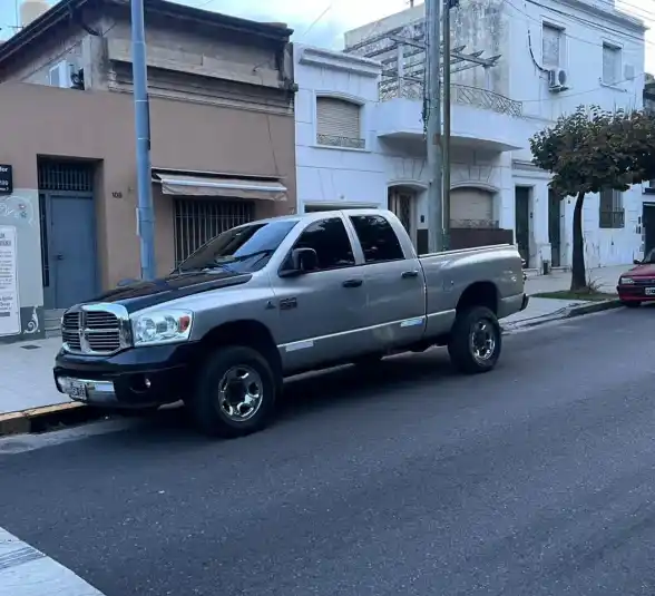 Dodge Ram 5.9 2500 Slt Quadcab Atx 4X4 2009 - foto 3