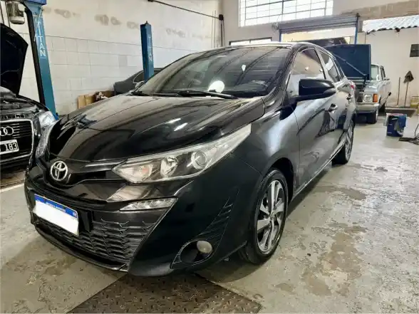 Toyota Yaris 1.5 107Cv Xls Pack Cvt 2021 - foto 2