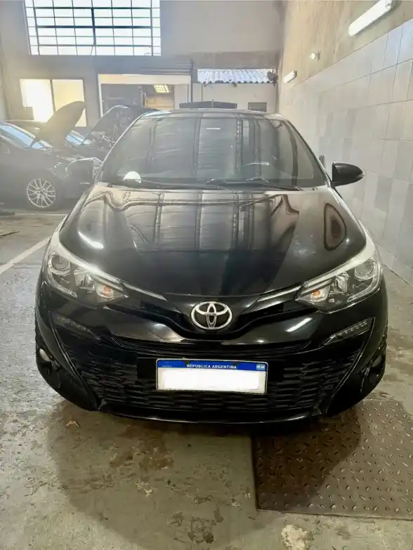 Toyota Yaris 1.5 107Cv Xls Pack Cvt 2021 - foto 3