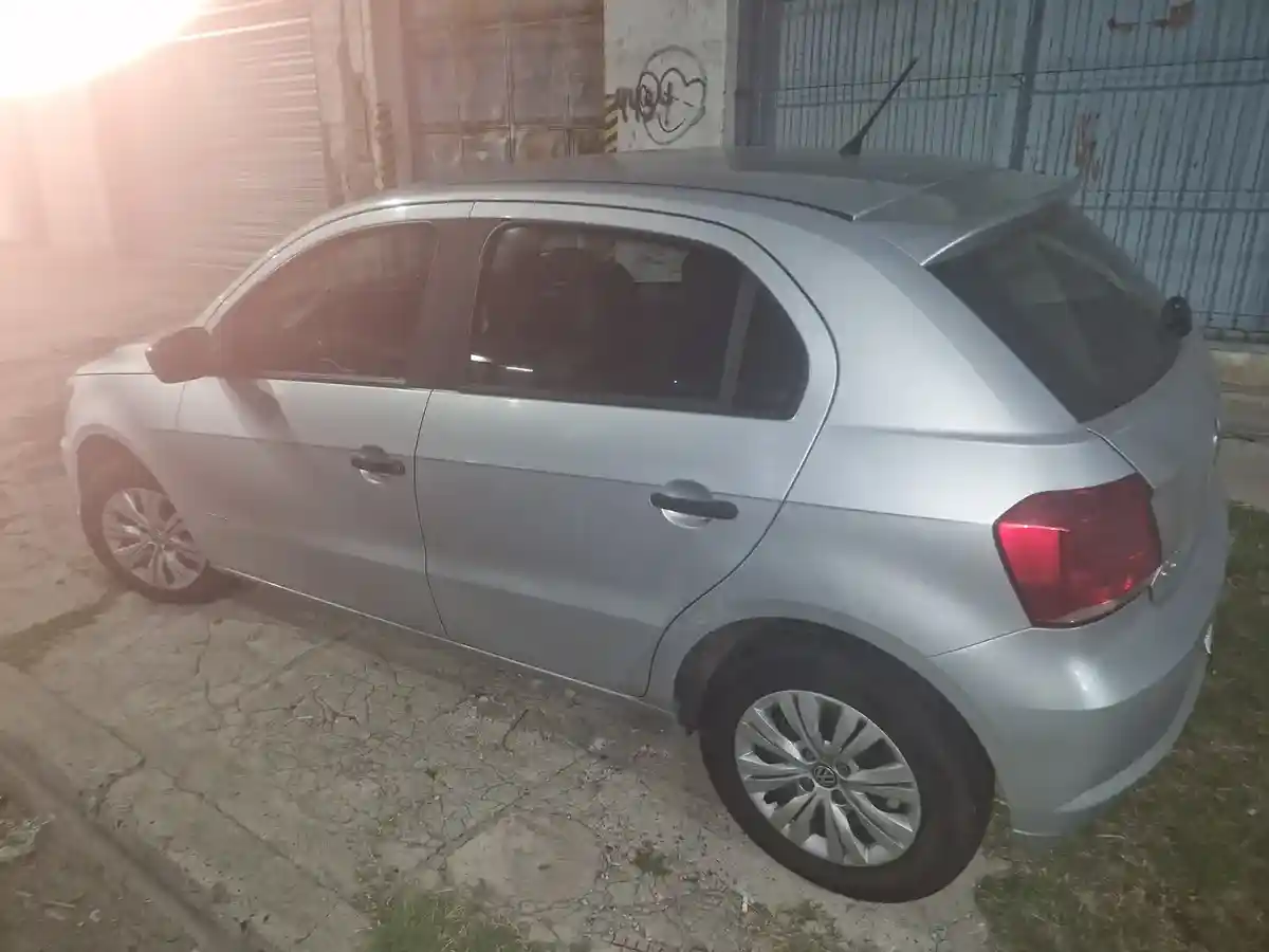 Volkswagen Gol Trend 1.6 Trendline 101Cv 2017 - foto 5