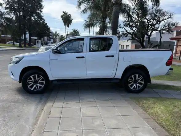 Toyota Hilux Pick-Up 2.4 Cd Dx 150Cv 4X2 2017 - foto 4