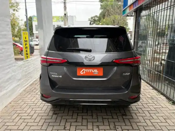 Toyota Sw4 Srx 2.8 4X4 Tdi 6 At 7A 2024 - foto 5