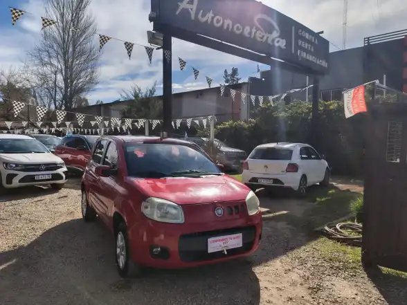 Fiat Uno 1.4 8V Attractive 2012 - foto 3