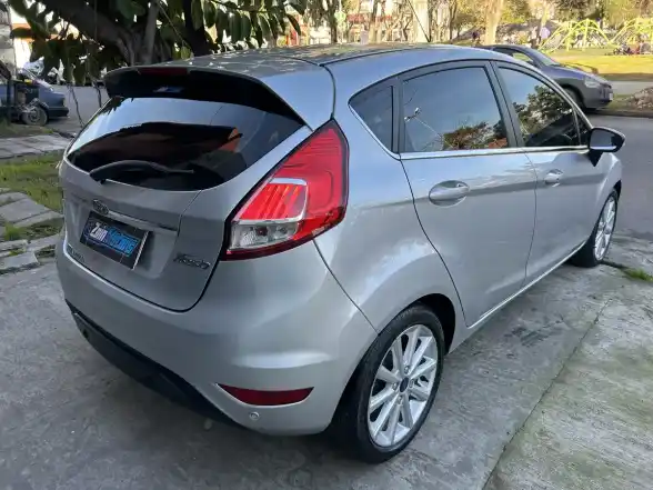 Ford Fiesta Kinetic 1.6 Titanium Powershift 120Cv 2018 - foto 5