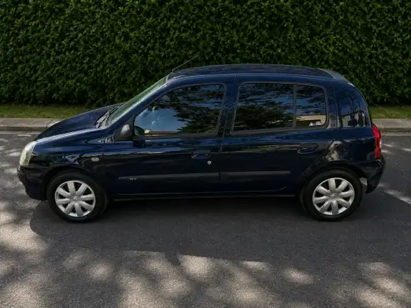 Renault Clio 1.2 Authentique Pack Ii 75Cv 2011 - foto 3