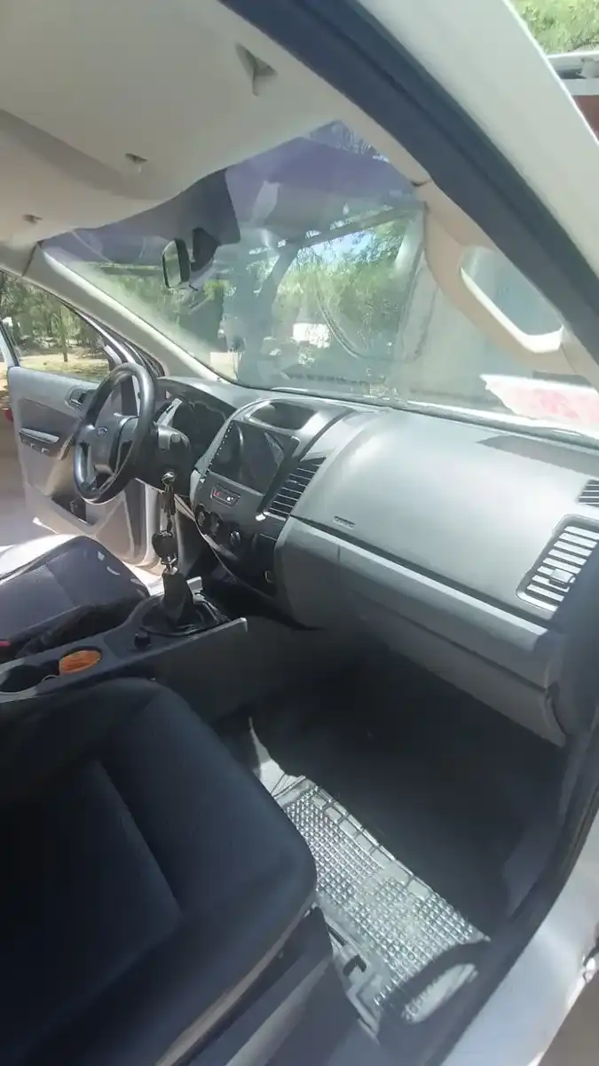 Ford Ranger 2.2 Cs 4X4 Xl Safety Tdci 125Cv 2014 - foto 2