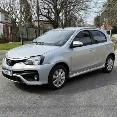 Toyota Etios 2017 - foto 1