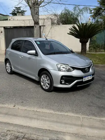 Toyota Etios 1.5 Xls At 2017 - foto 2