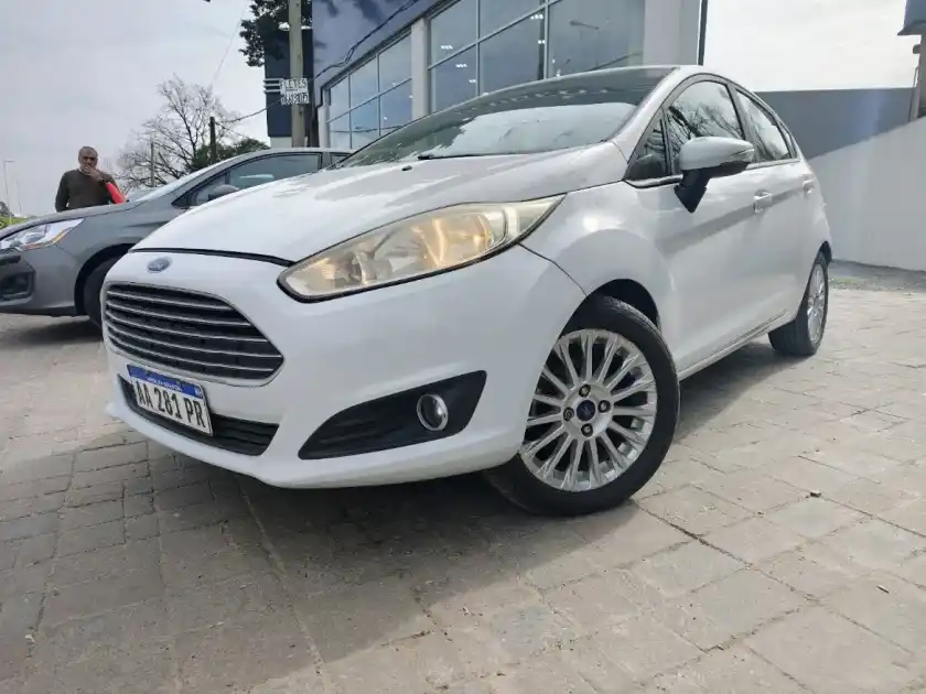 Ford Fiesta Kinetic 1.6 Se 120Cv 2016 - foto 3