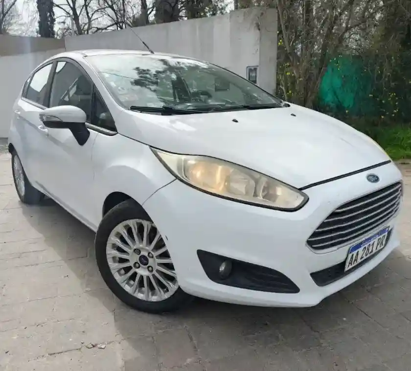 Ford Fiesta Kinetic 1.6 Se 120Cv 2016 - foto 4