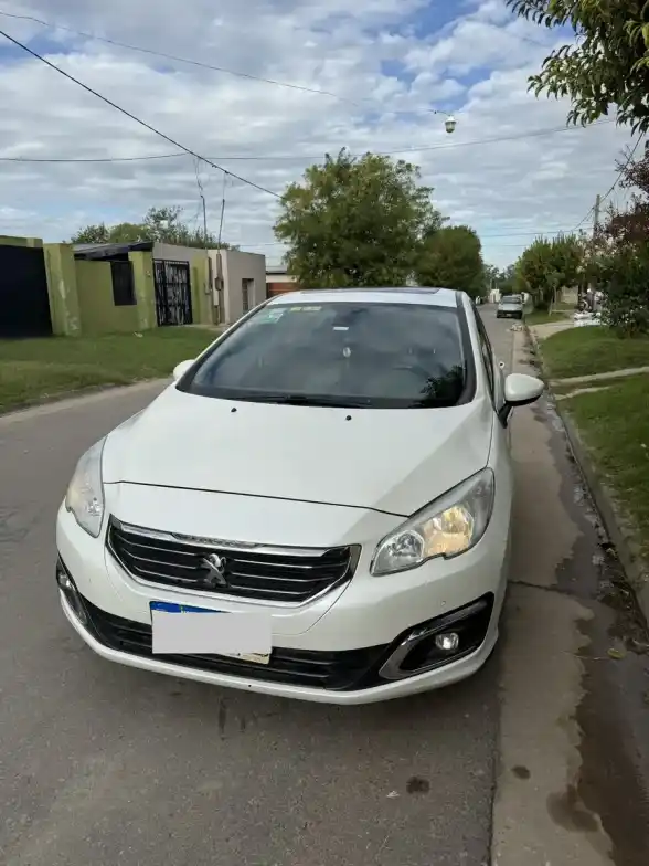 Peugeot 408 2018 - foto 1