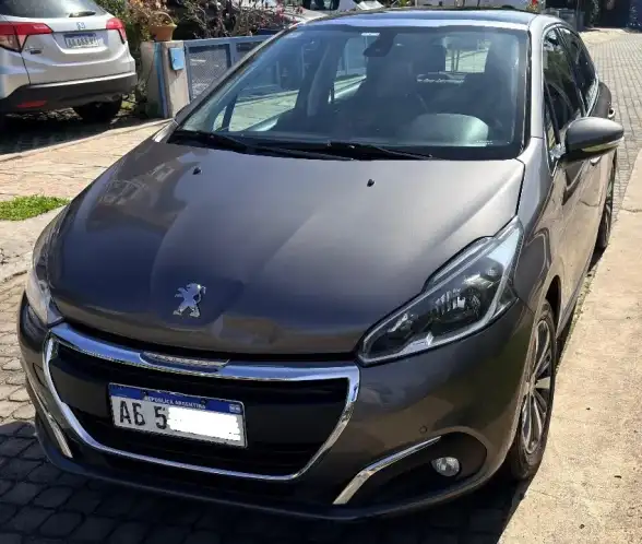 Peugeot 208 1.6 Feline 2017 - foto 4