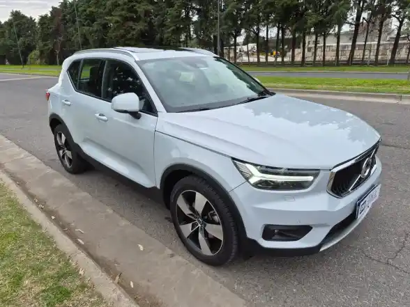 Volvo Xc40 2.0T T4 Momentum Fwd 2020 - foto 2