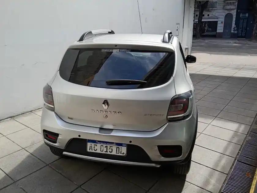 Renault Sandero Stepway 1.6 Privilege 105Cv 2017 - foto 3