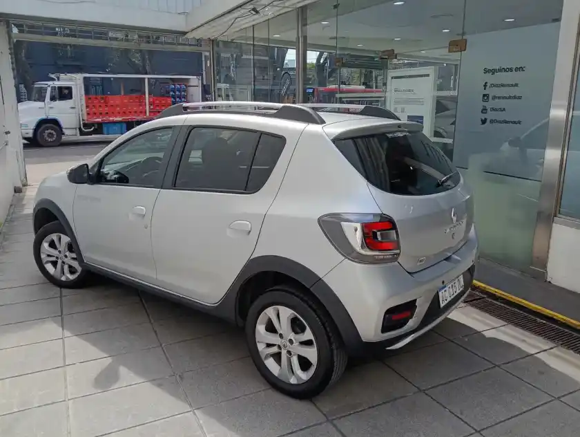 Renault Sandero Stepway 1.6 Privilege 105Cv 2017 - foto 4