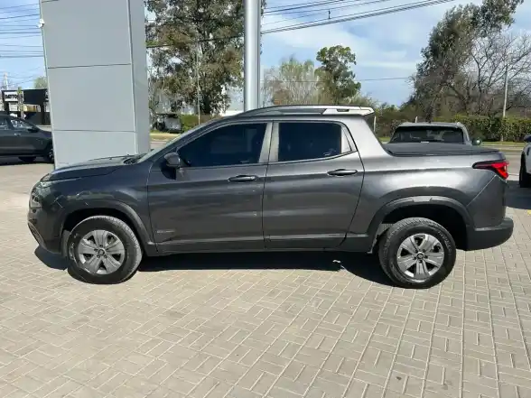 Fiat Toro 1.8 Freedom 4X2 At 2024 - foto 2