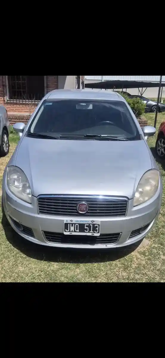 Fiat Linea 1.9 Essence 2011 - foto 1