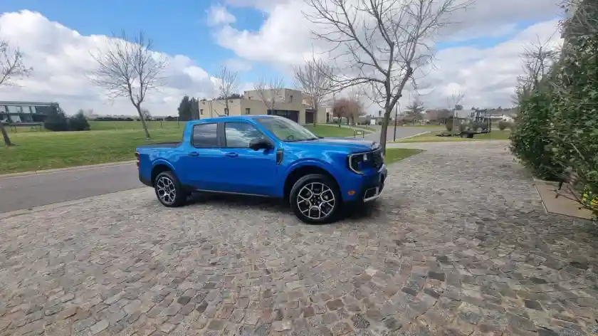 Ford Maverick 2.5 Fhev Lariat Hibrida Ecvt Awd My25 2025 - foto 2