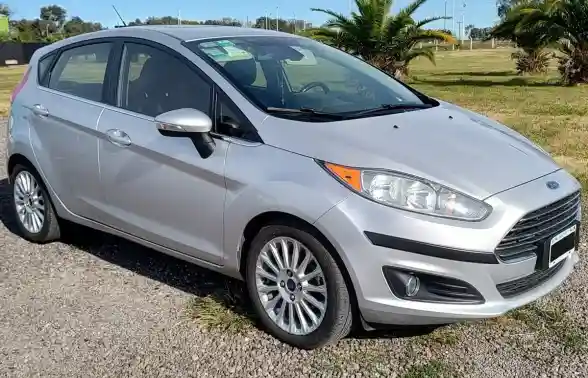 Ford Fiesta Kinetic 2015 - foto 1