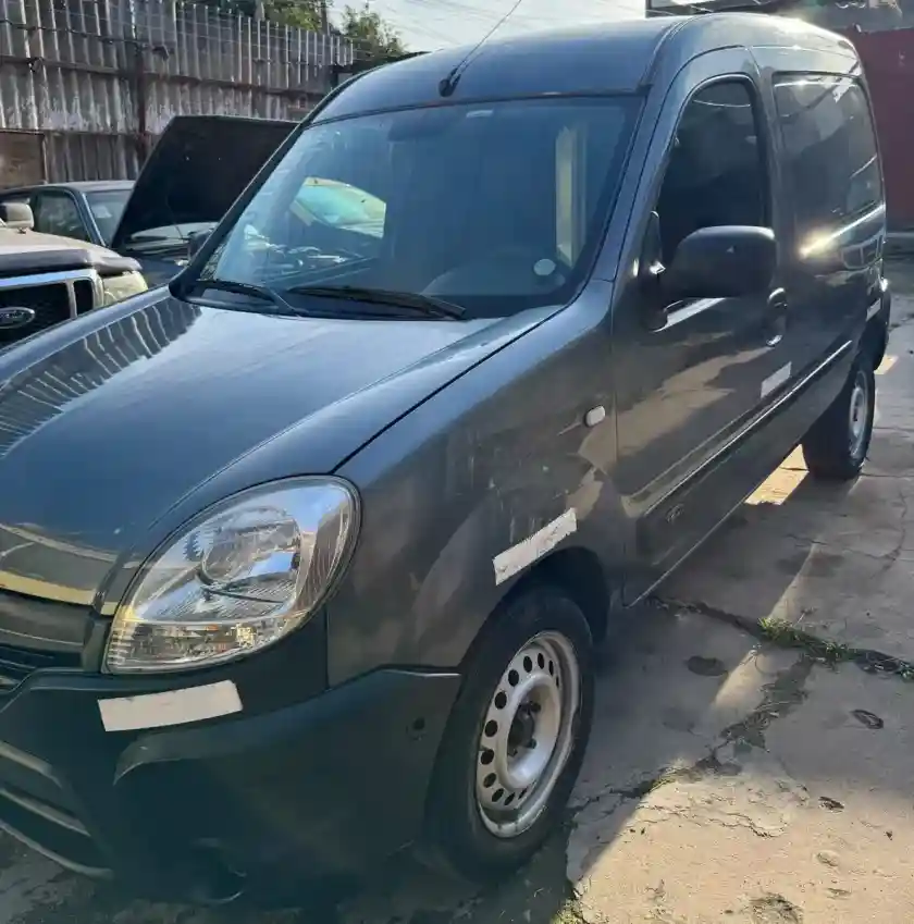 Renault Kangoo 1.6 Furgon Ph3 Confort 1Plc 2014 - foto 1