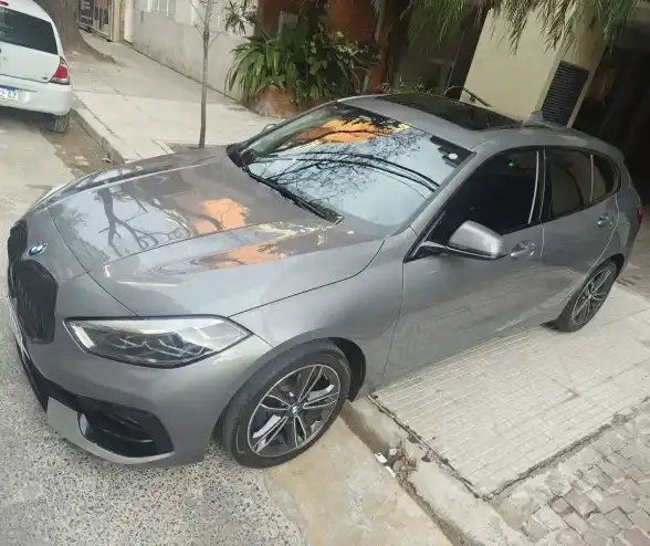 BMW Serie 1 2023 - foto 1