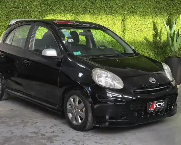 Nissan March 1.6 Sr 107Cv 2012 - foto 4