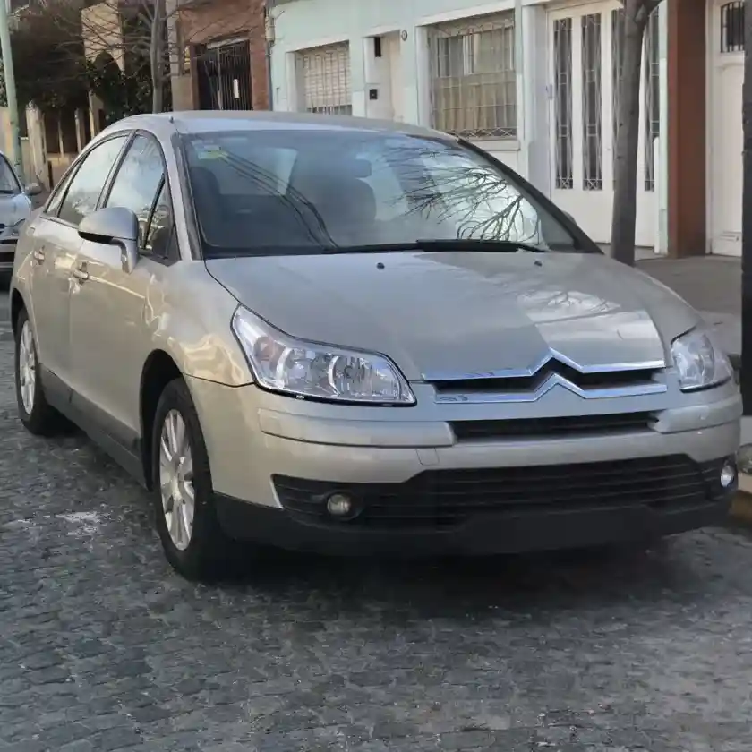 Citroën C4 2.0 Sedan Sx - 2010 - foto 2