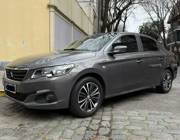 Peugeot 301 1.6 Allure Plus 2019 - foto 1