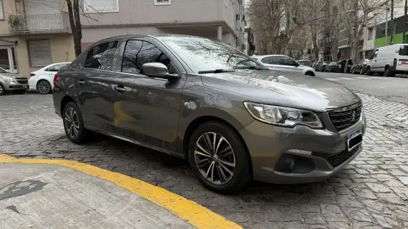 Peugeot 301 1.6 Allure Plus 2019 - foto 2