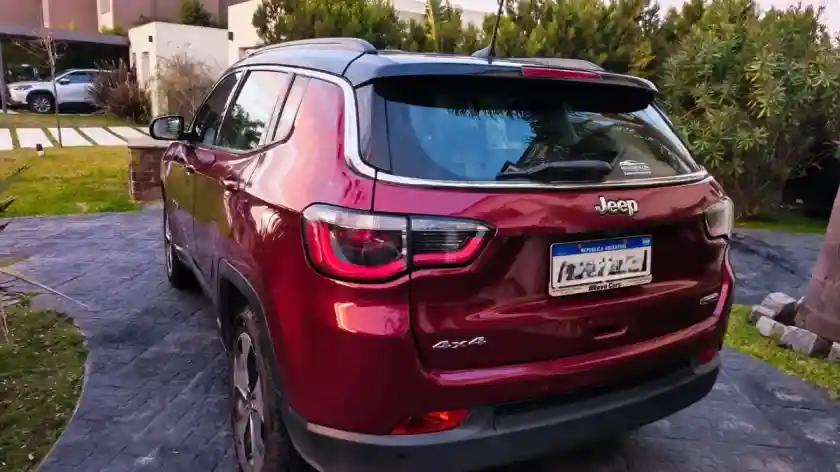 Jeep Compass 2.4 Longitude Plus 4X4 2018 - foto 4