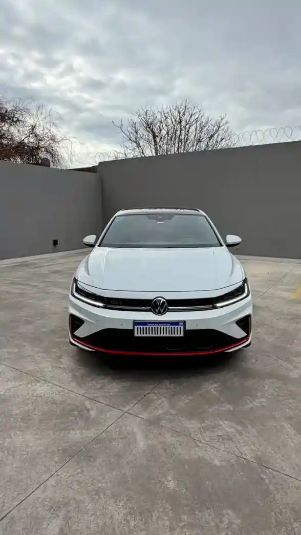 Volkswagen Vento 2.0 Tsi 350 Gli Dsg 2025 - foto 2