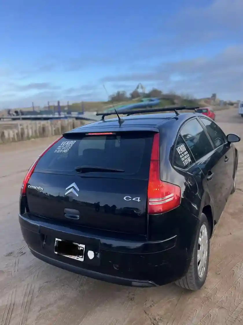 Citroën C4 1.6 Sedan X - 2010 - foto 3