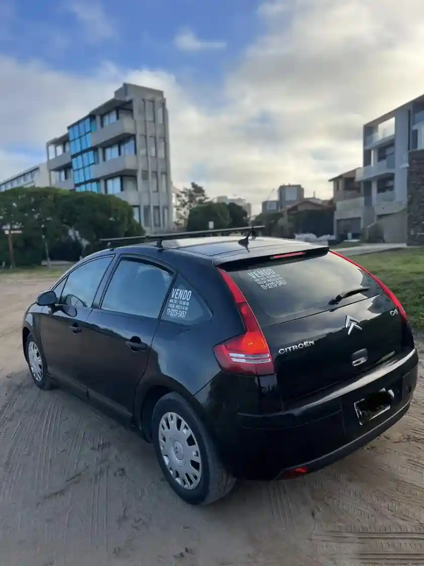 Citroën C4 1.6 Sedan X - 2010 - foto 4