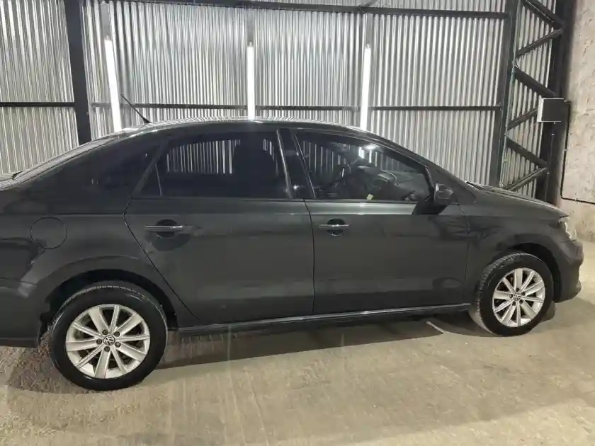 Volkswagen Polo 1.6 Comfortline Tiptronic 2016 - foto 5