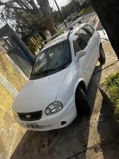 Chevrolet Corsa 1.4 Wagon Classic Gls 2010 - foto 2