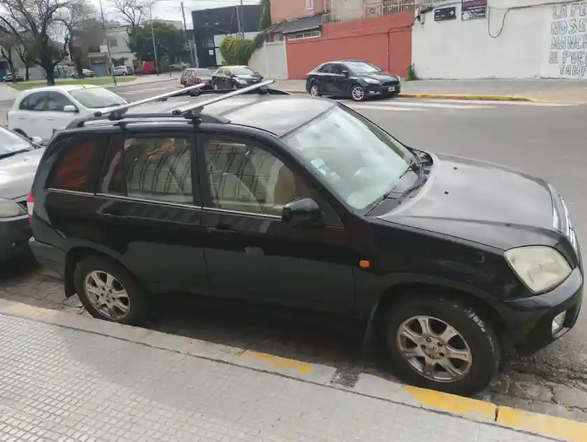 Chery Tiggo 2.0 Luxury 4X4 127Cv 2011 - foto 3
