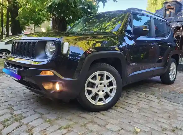 Jeep Renegade 2022 - foto 1