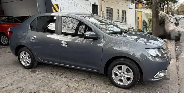 Renault Logan 1.6 Privilege 105Cv 2015 - foto 2