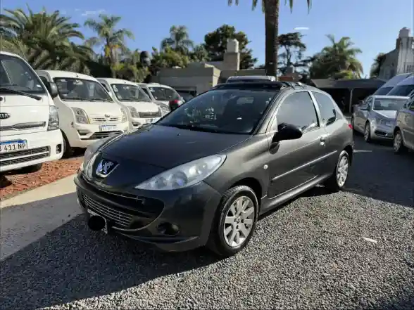 Peugeot 207 1.6 Xt Premium 3P 2010 - foto 1