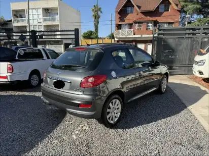 Peugeot 207 1.6 Xt Premium 3P 2010 - foto 5