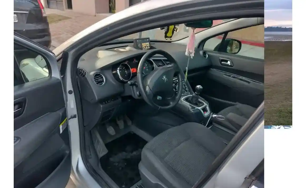 Peugeot 5008 1.6 Allure Plus 156Cv 2013 - foto 4