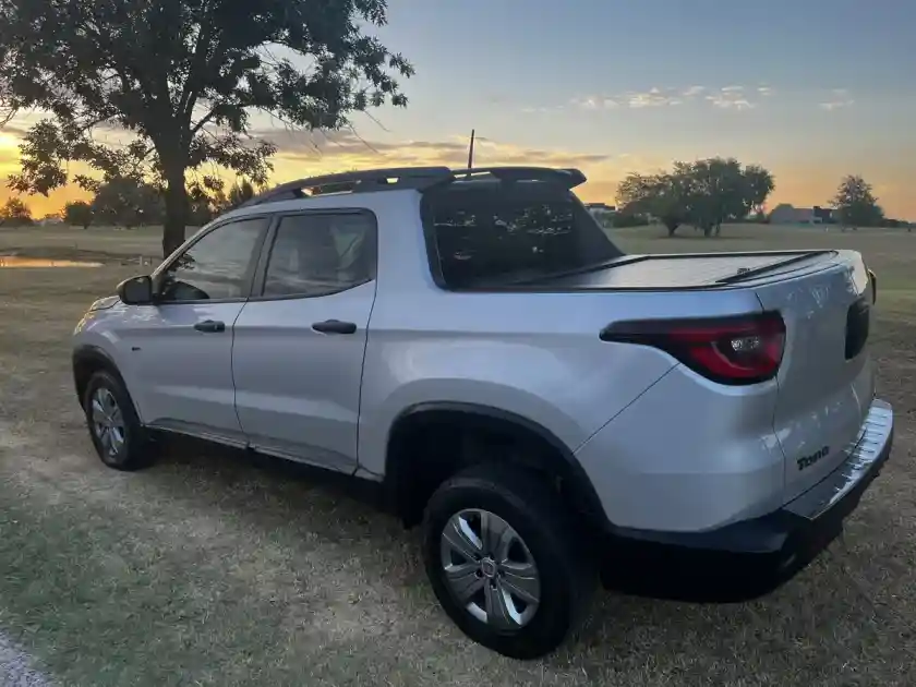 Fiat Toro 2.0 Freedom 4X2 2017 - foto 2