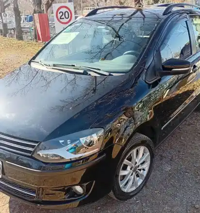 Volkswagen Suran 1.6 Highline 101Cv 2014 - foto 1