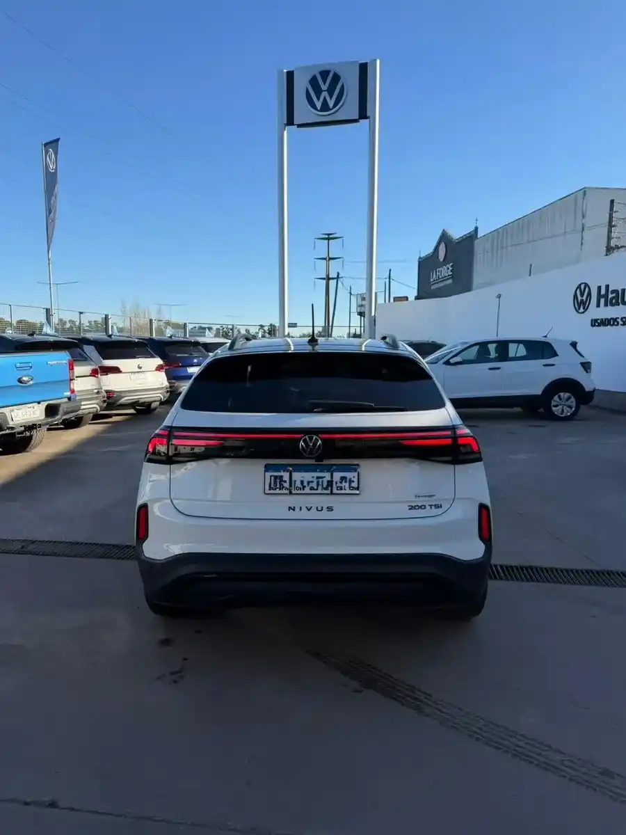 Volkswagen Nivus 1.0 Tsi 200 Outfit 2025 - foto 4