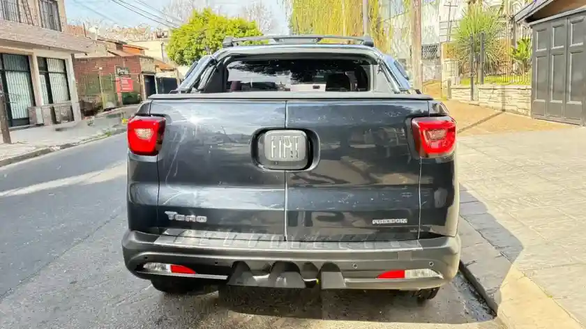 Fiat Toro 2.0 Freedom 4X4 2017 - foto 3