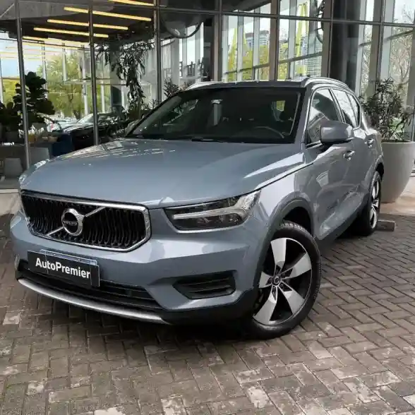 Volvo Xc40 2.0T T4 Momentum Fwd 2023 - foto 1