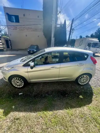 Ford Fiesta Kinetic 1.6 Se 120Cv 2016 - foto 4